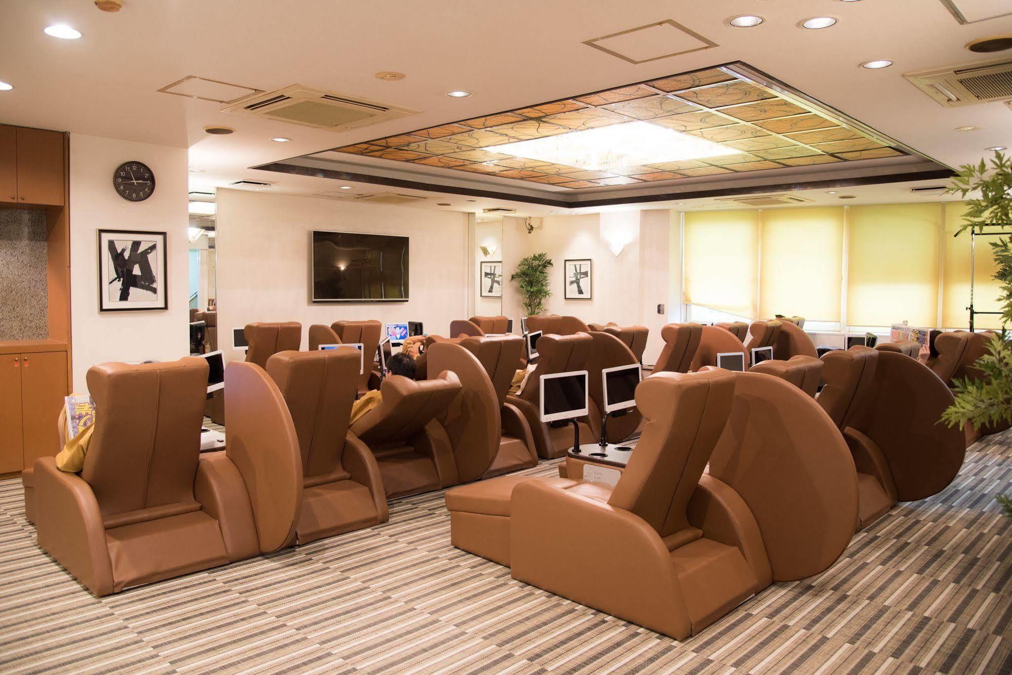 Ueno Station Hostel Oriental Ⅱ โตเกียว ภายนอก รูปภาพ